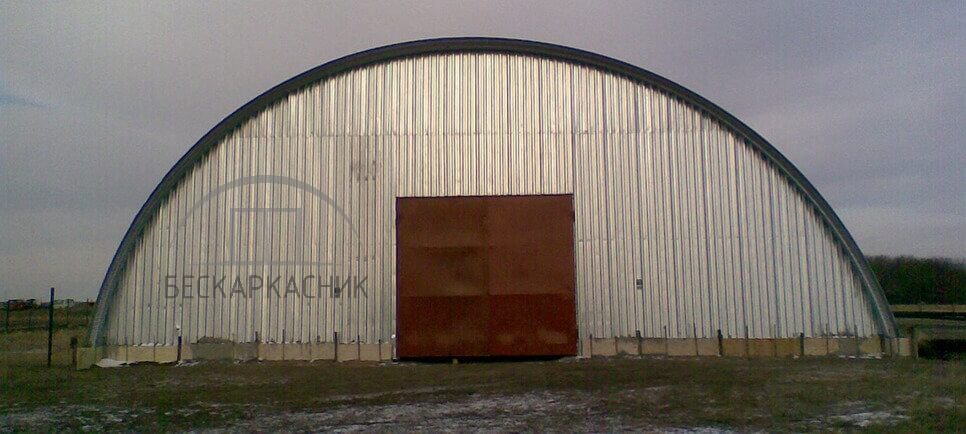 Строительство свинарника под ключ  в Псковской области